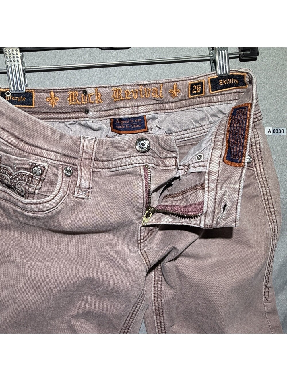 💕Rock Revival Margie Skinny Jeans Size 26 (27x30) Rose Colored Distressed💕 - Picture 7 of 10
